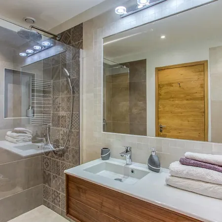 Style In Cannes-beautiful Apt-5 Mins Stroll To Festival-beach-port Apartment